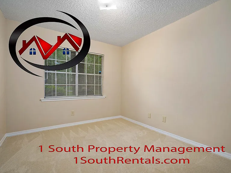 2205 Woodhillcrest Dr — Photo 18