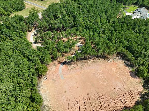 4th image of 2691 Green Briar Ln