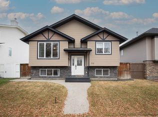 56 S Ironstone Dr, Red Deer, AB T4R 0C1