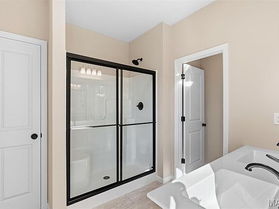 5th image of 2320 Hanks Close #176-STB