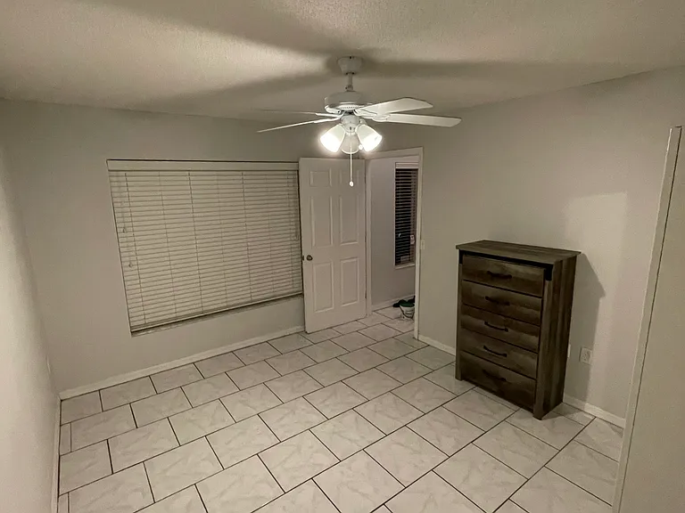 4412 Stonefield Dr — Photo 5