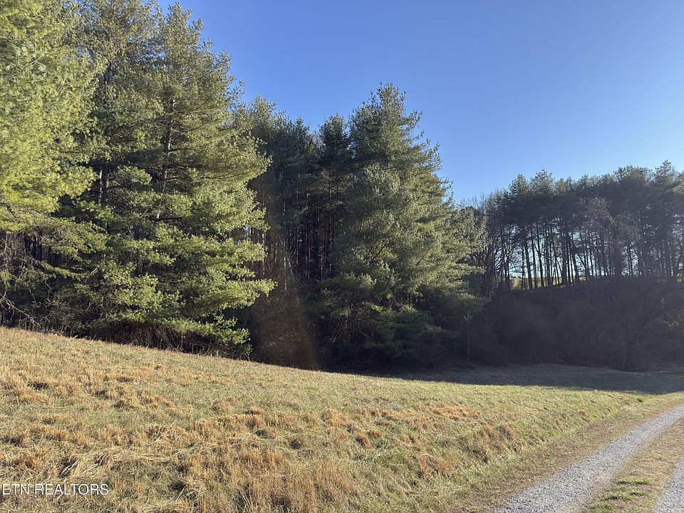 1st image of 1811 James Ferry Rd