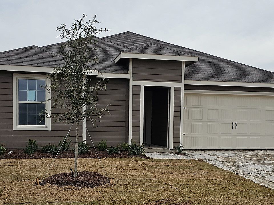 1st image of 335 Boxwood Dr