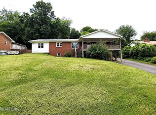 228 Smiley Cir, Blountville, TN 37617