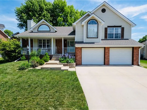 4203 Kensington Dr, Saint Joseph, MO 64506