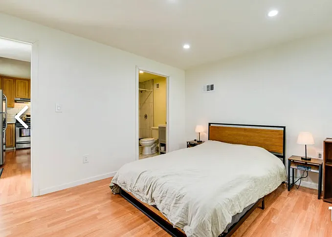 3 bed, 879 sqft, $4,500 — Photo 4