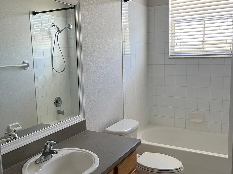 208 Deepcove Rd — Photo 16