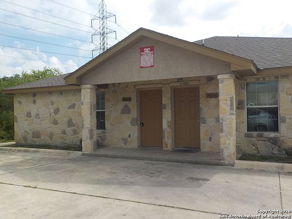 2nd image of 7666 Oak Chase