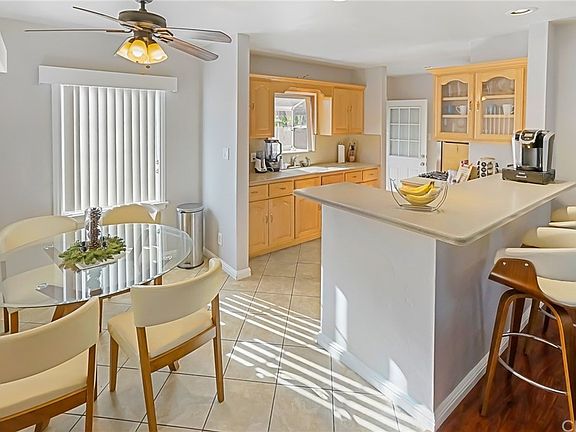 5th image of 6021 Gaviota Ave