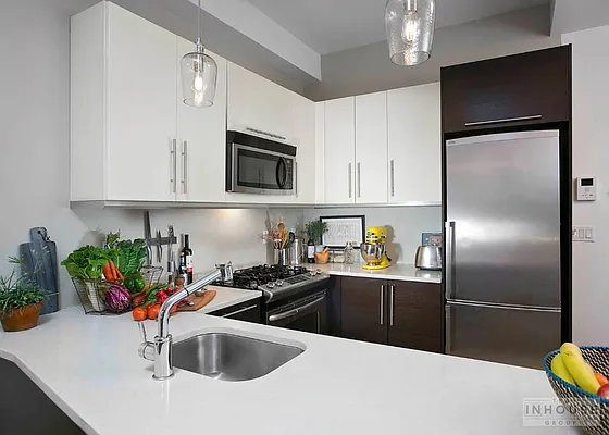 Sold by The InHouse Group | media 9