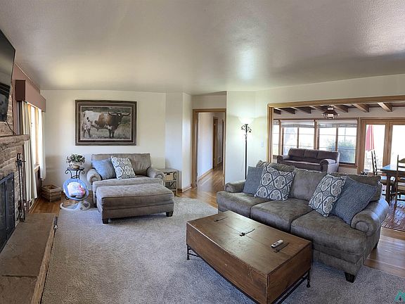 2nd image of 17 Little Fawn Ln