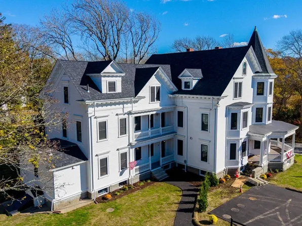 16 Water St #B, Assonet, MA 02702