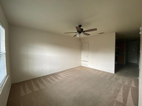 4th image of 1610 Aztec Trce APT B