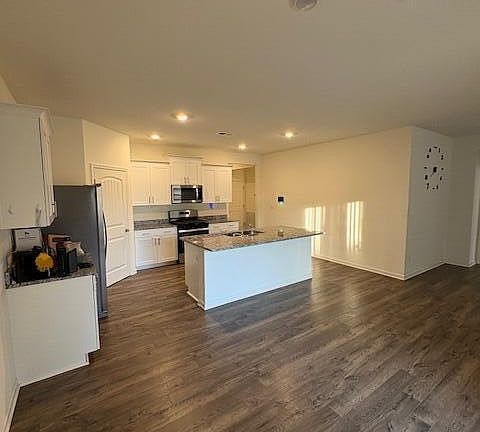 2nd image of 8833 Ruth Ann Cv