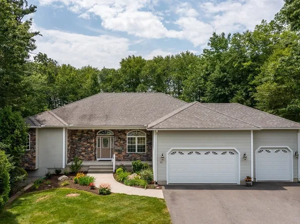 22 Helen Dr, Southampton, MA 01073