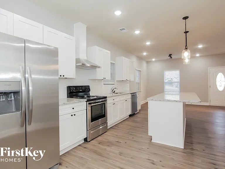 5109 Tuckaseegee Rd — Photo 6