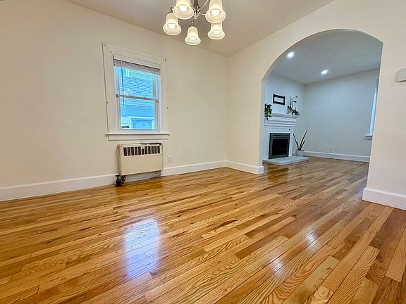 5th image of 34 Walworth St