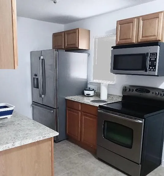 755 Country Club Dr #4 — Photo 5