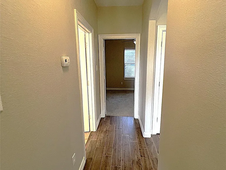 9723 Highland Pointe Dr — Photo 25