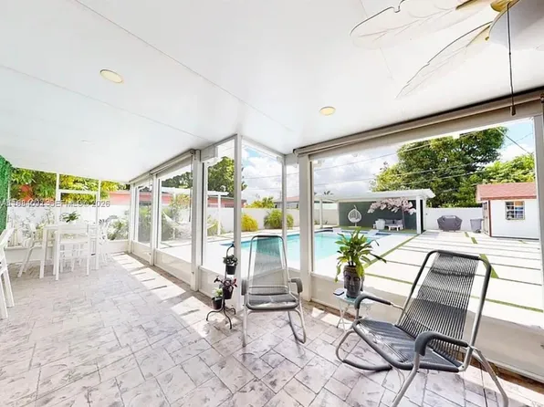 1220 NW 37th Ave, Miami, FL 33125