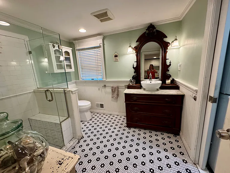 First Floor Bathroom