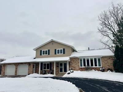 3650 Knoll Ridge Dr, Eagan, MN, 55122