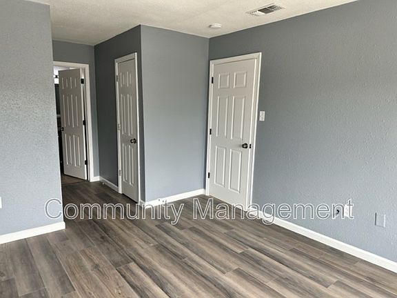 5th image of 8219 Skysail Ave APT B