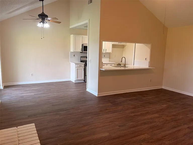 3307 E Heatherock Cir — Photo 13