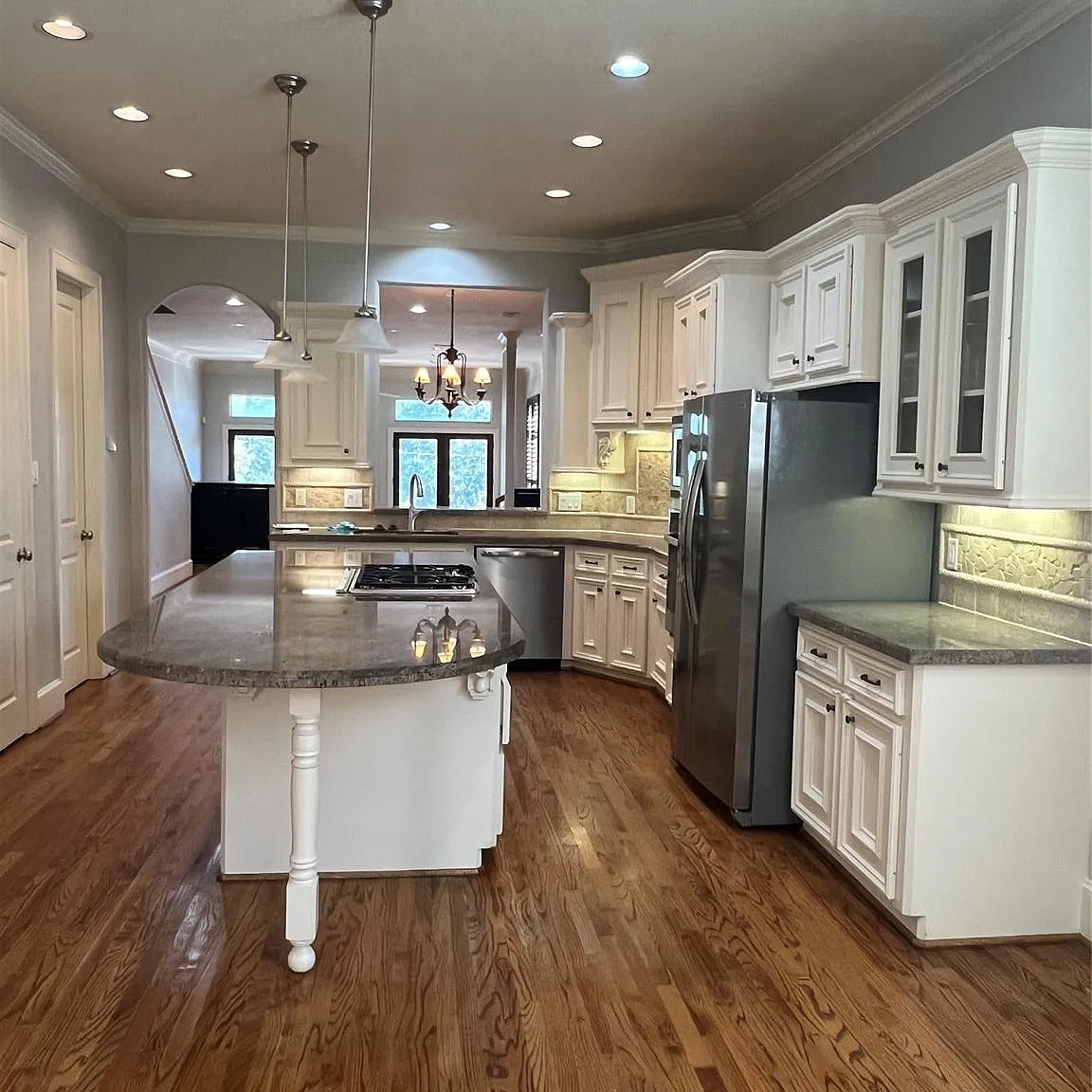 4 bed, 4.0 bath, 3596 sqft, $3,450 — Photo 3