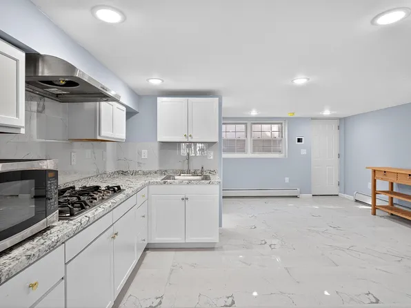 43 Sycamore Road image 3 of 15