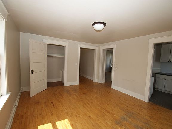 5th image of 629 St Helens Ave APT 208