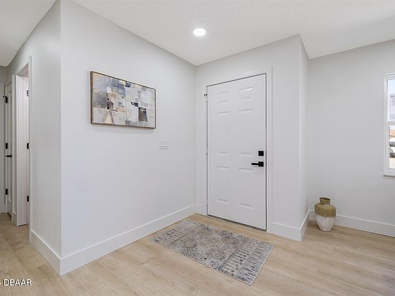 5th image of 172 Brandy Hills Dr
