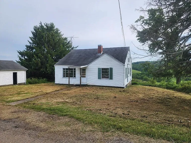 1235 Perine Rd — Photo 1
