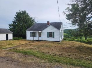 1235 Perine Rd, Zanesville, OH 43701