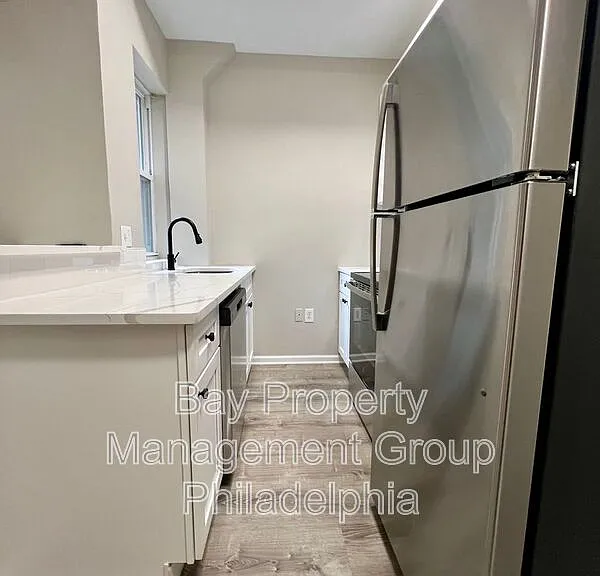 1844 Master St #1 — Photo 4