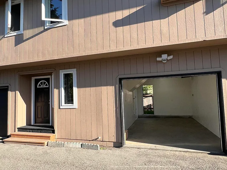 1509 Karluk St #B — Photo 26