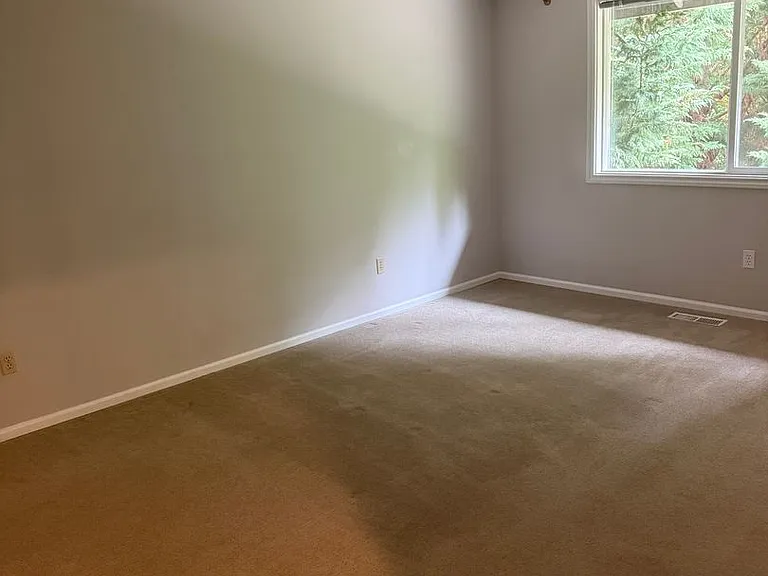 10620 NE 125th Pl — Photo 14