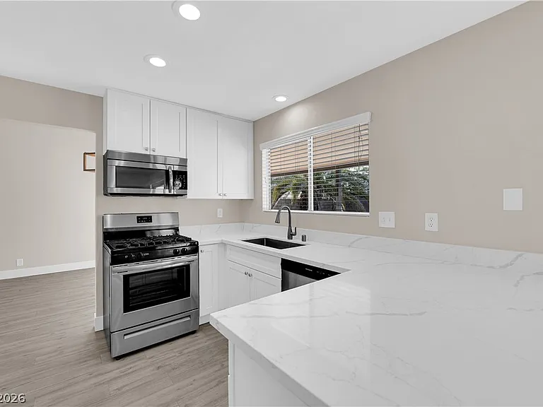 7727 Scoby Ct — Photo 20