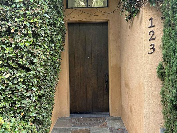 3rd image of 123 Capricorn Ave
