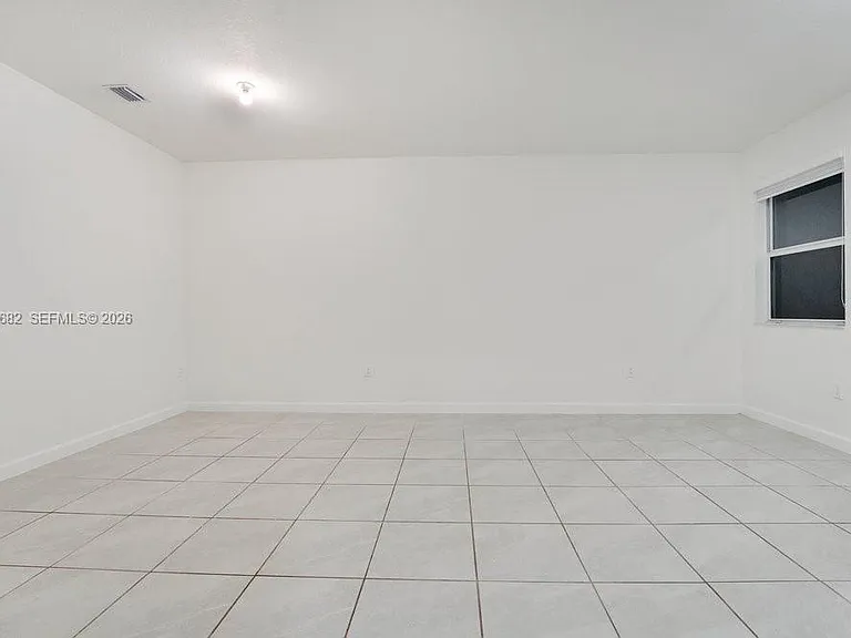 2615 SE 11th St #2615 — Photo 3
