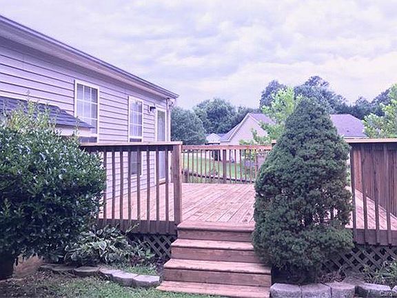 2nd image of 105 Clairwood Dr