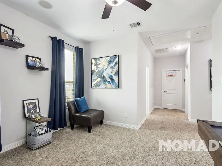 4303 Cottonwood Creek Ln — Photo 17