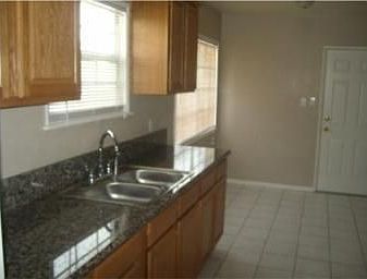 4th image of 5814 Dogwood St