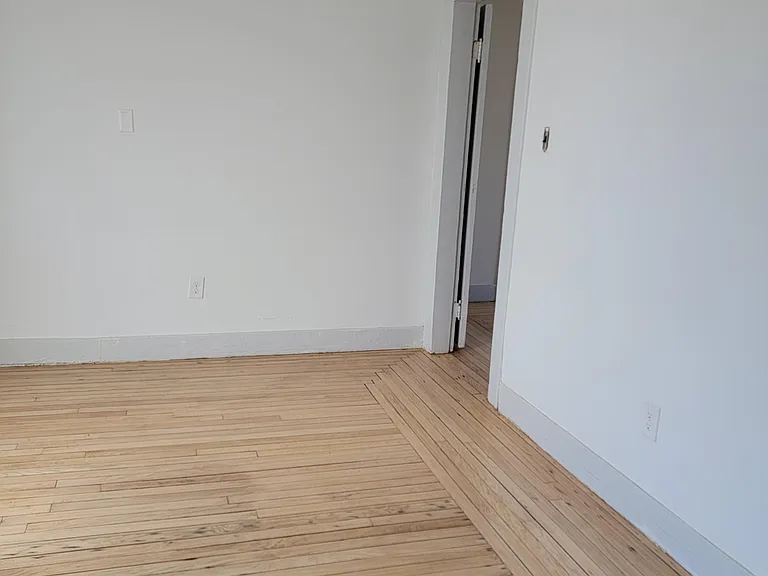 137 Cedar St — Photo 1