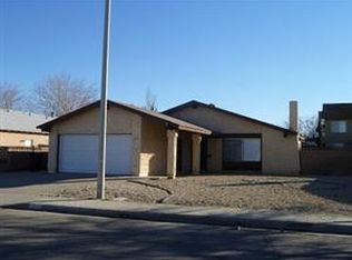 830 E Kettering St, Lancaster, CA 93535