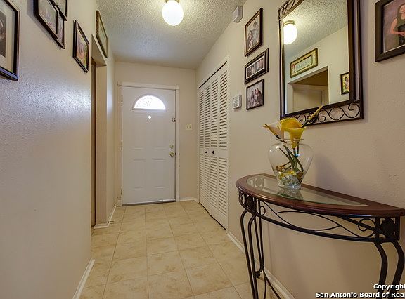 5th image of 7531 Lincoln Village Dr