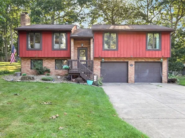 13259 Fern Ave NW, Hartville, OH 44632