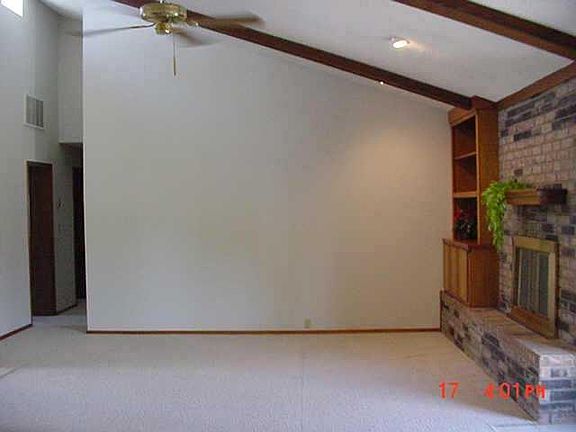 2nd image of 11225 NW 111th St #Townhouse