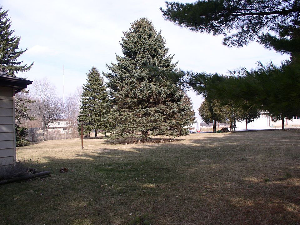 1st image of 1106 White Ln