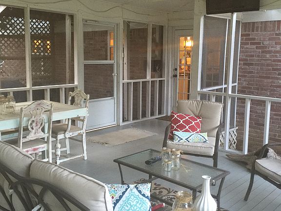 4th image of 126 Westminster Dr